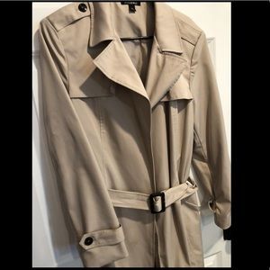 Roz & Ali Tan Trench Coat